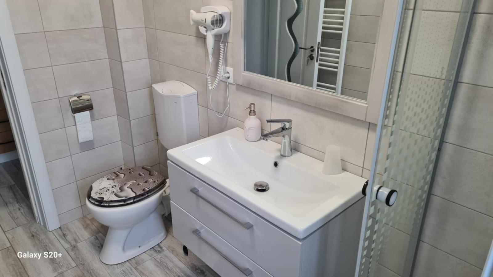 Apartament David Râmnicu Vâlcea Екстериор снимка
