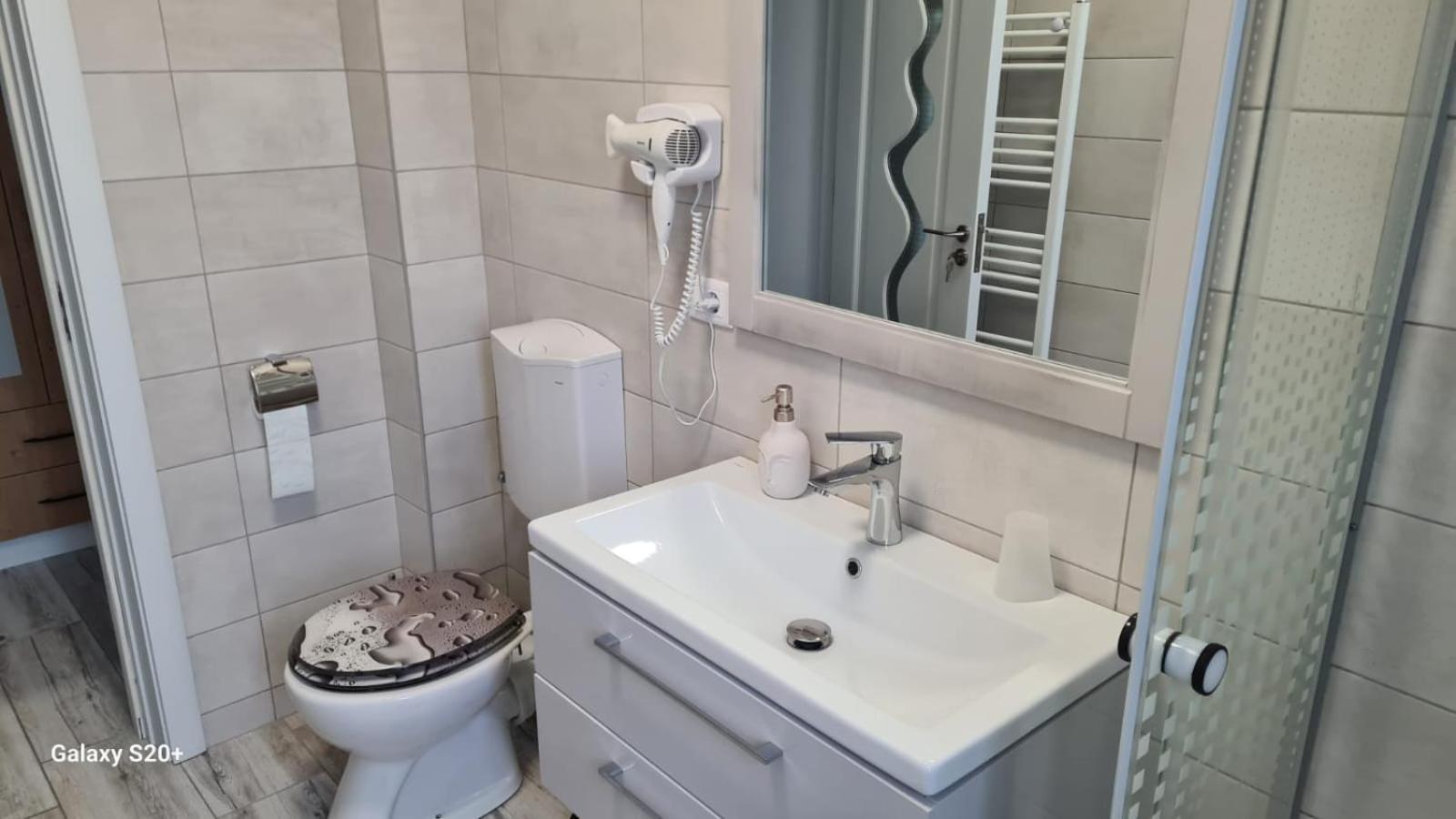 Apartament David Râmnicu Vâlcea Екстериор снимка
